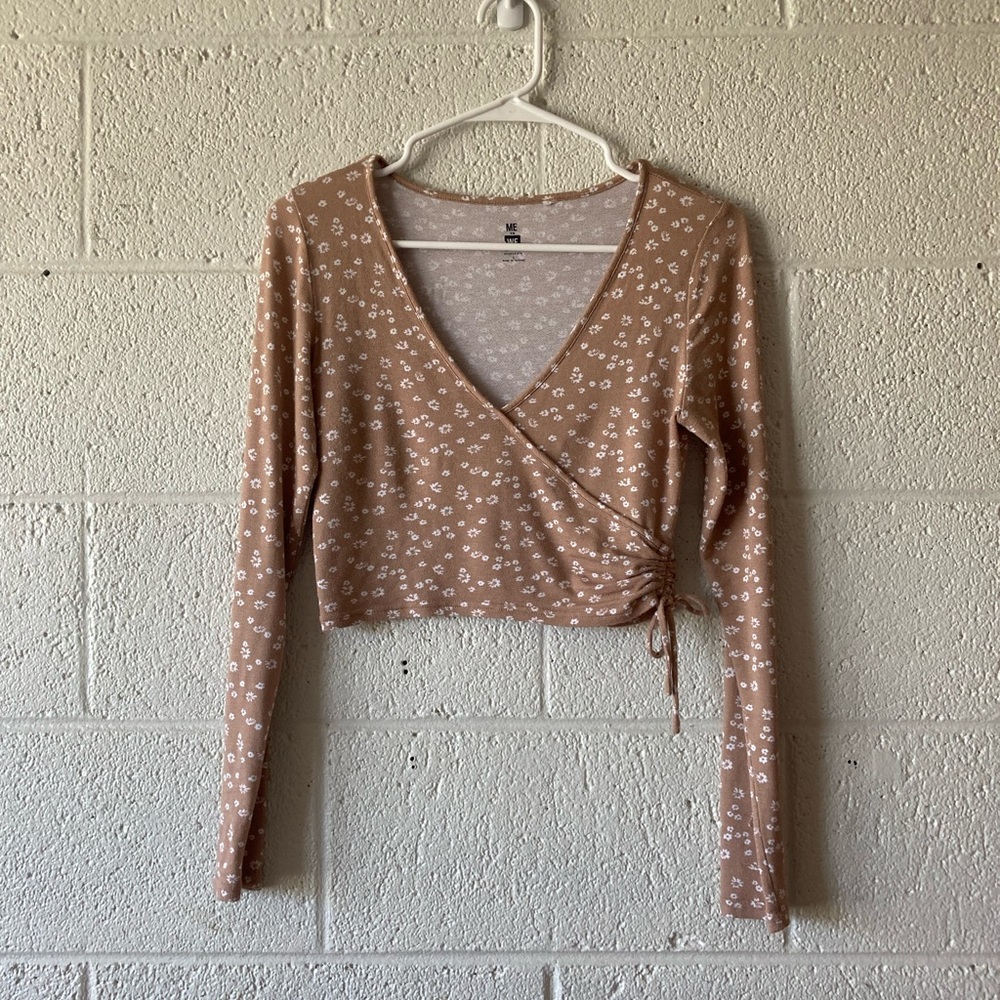 Me to We Brown Floral Long Sleeve Top